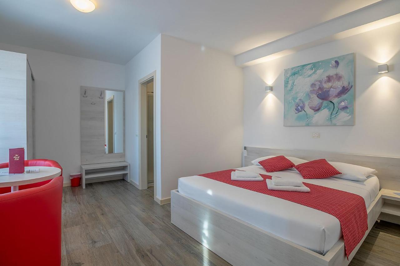 Bb-Ld Bed and Breakfast Πούλα Εξωτερικό φωτογραφία
