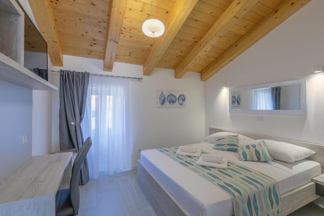 Bb-Ld Bed and Breakfast Πούλα Εξωτερικό φωτογραφία