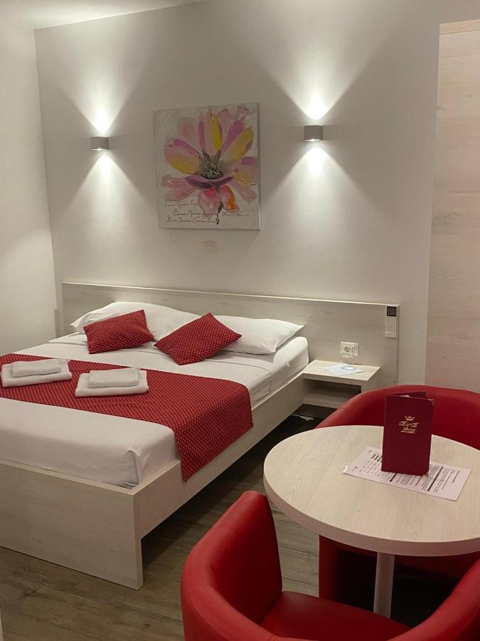 Bb-Ld Bed and Breakfast Πούλα Εξωτερικό φωτογραφία