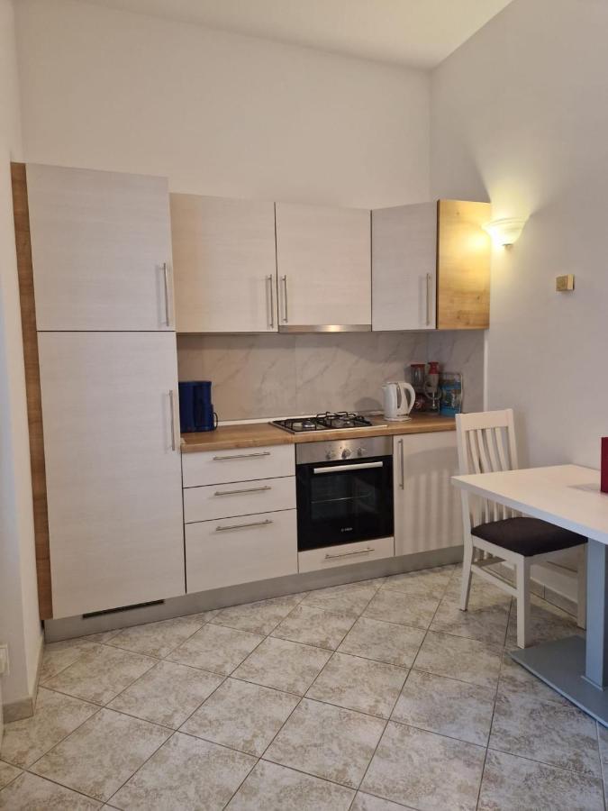 Bb-Ld Bed and Breakfast Πούλα Εξωτερικό φωτογραφία