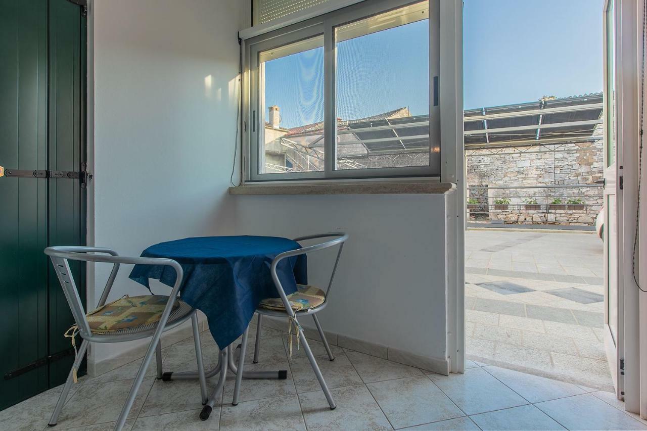 Bb-Ld Bed and Breakfast Πούλα Εξωτερικό φωτογραφία